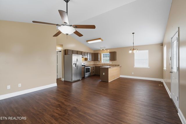 505 W Inskip Drive, Knoxville, TN 37912