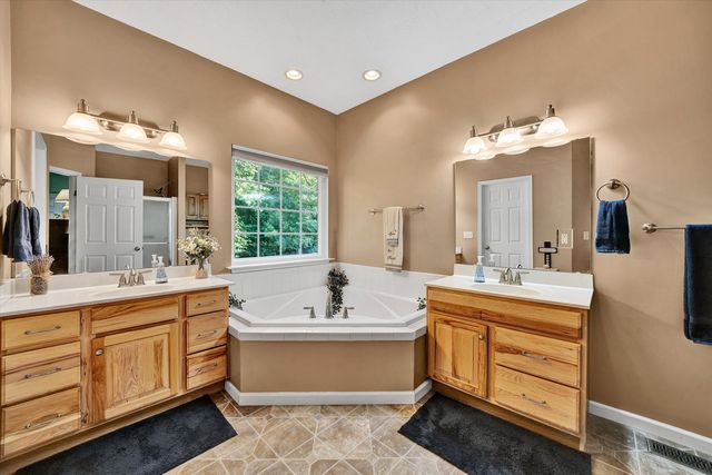 137 SHANLEYS LOOP, Ferrum, VA 24088