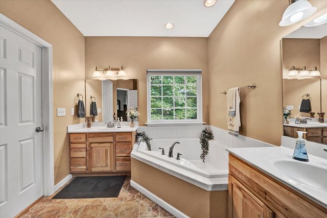 137 SHANLEYS LOOP, Ferrum, VA 24088