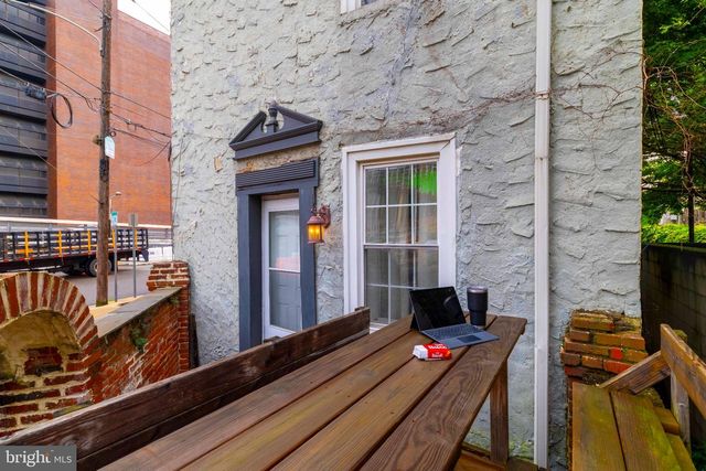 2714 SOUTH ST, Philadelphia, PA 19146