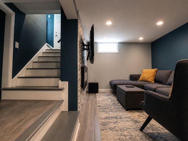9611 Reeves Court, Franklin Park, IL 60131
