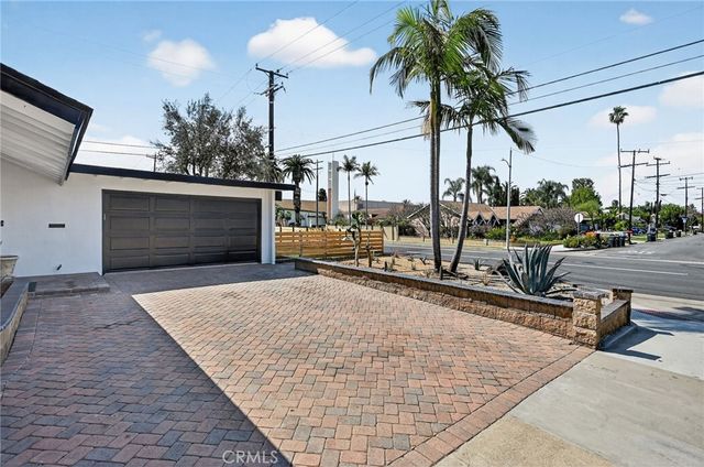629 S Yorba, Orange, CA 92869