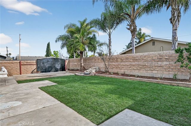 629 S Yorba, Orange, CA 92869