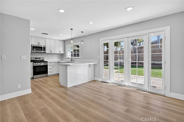 629 S Yorba, Orange, CA 92869