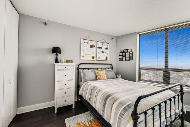 400 N LaSalle Drive 4012, Chicago, IL 60654