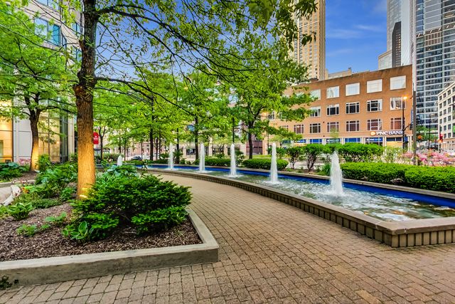 400 N LaSalle Drive 4012, Chicago, IL 60654