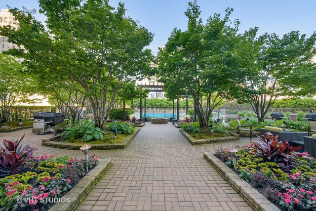 400 N LaSalle Drive 4012, Chicago, IL 60654