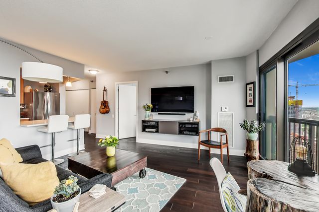 400 N LaSalle Drive 4012, Chicago, IL 60654