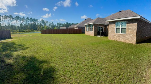83 E Sky Way, Freeport, FL 32439