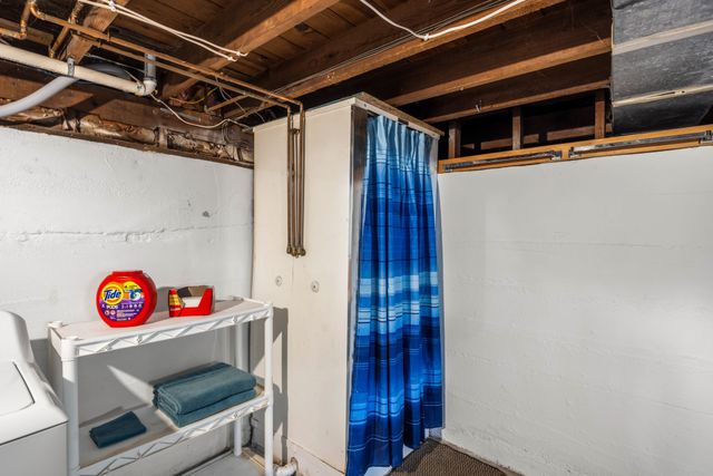425 N 9th Street, Adel, IA 50003
