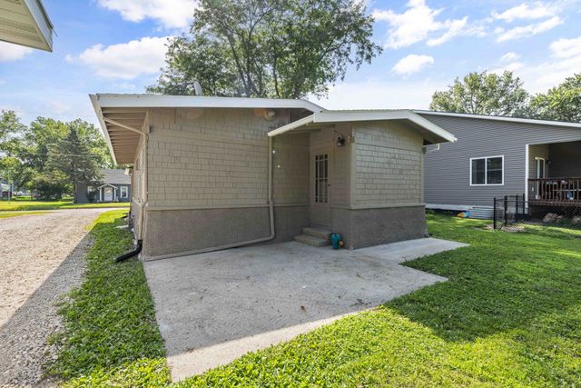 425 N 9th Street, Adel, IA 50003
