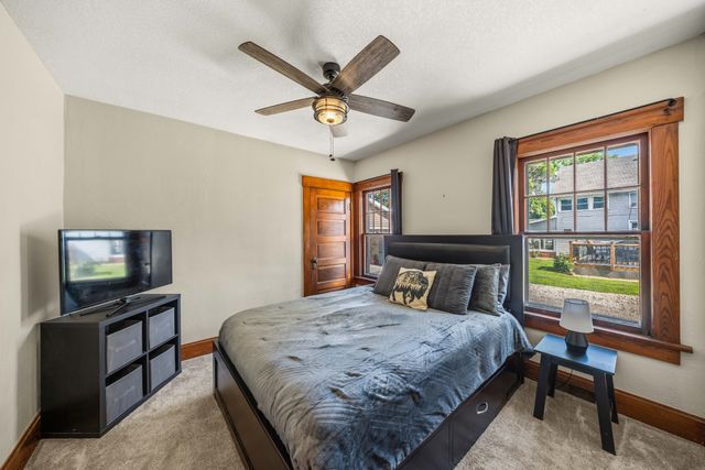 425 N 9th Street, Adel, IA 50003