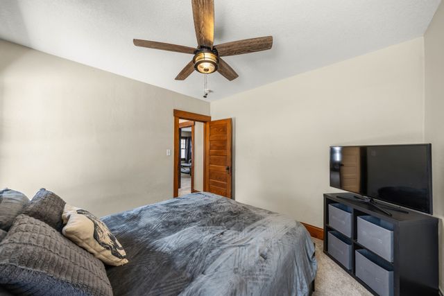 425 N 9th Street, Adel, IA 50003