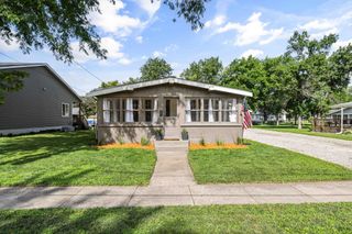 425 N 9th Street, Adel, IA 50003