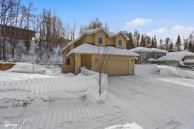 17450 N Juanita Loop, Eagle River, AK 99577