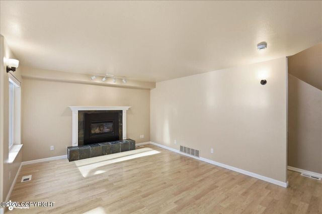 17450 N Juanita Loop, Eagle River, AK 99577