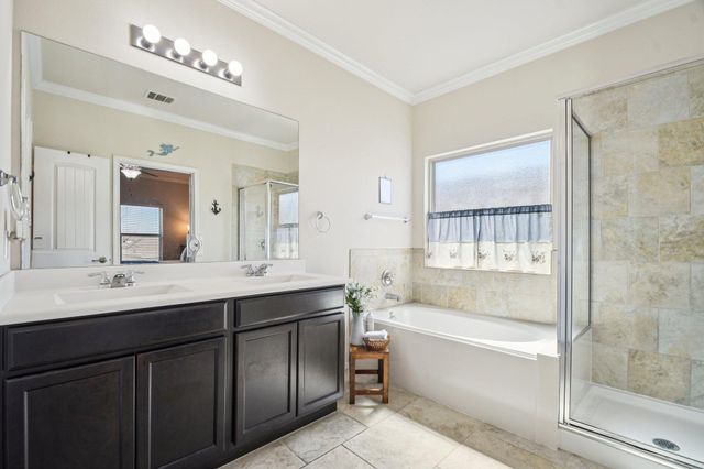 10221 Pinnacle Crest LOOP, Austin, TX 78747