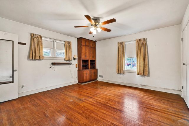 3038 Dover DR, Roanoke, VA 24018