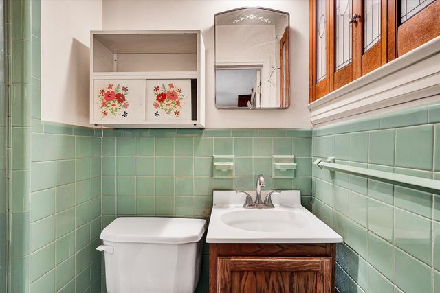 3038 Dover DR, Roanoke, VA 24018