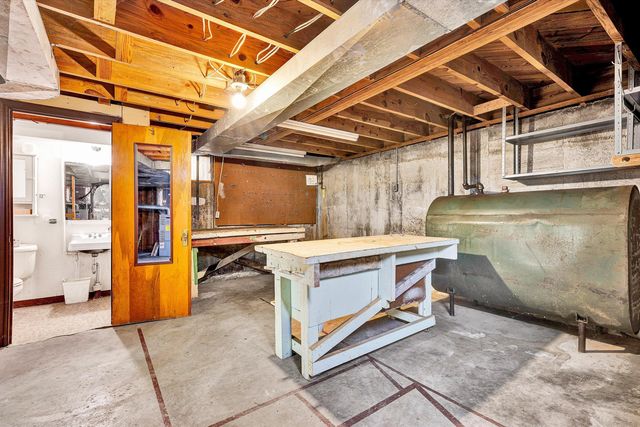 3038 Dover DR, Roanoke, VA 24018