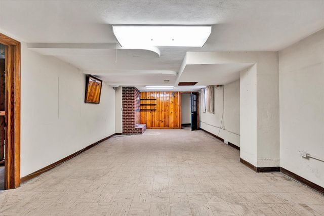 3038 Dover DR, Roanoke, VA 24018