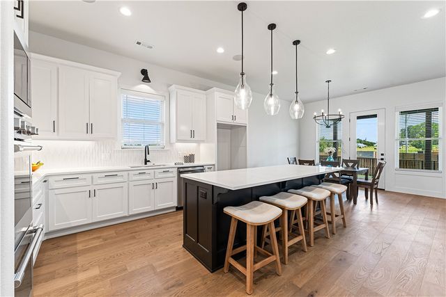 3407 SW Starburst Avenue, Bentonville, AR 72713