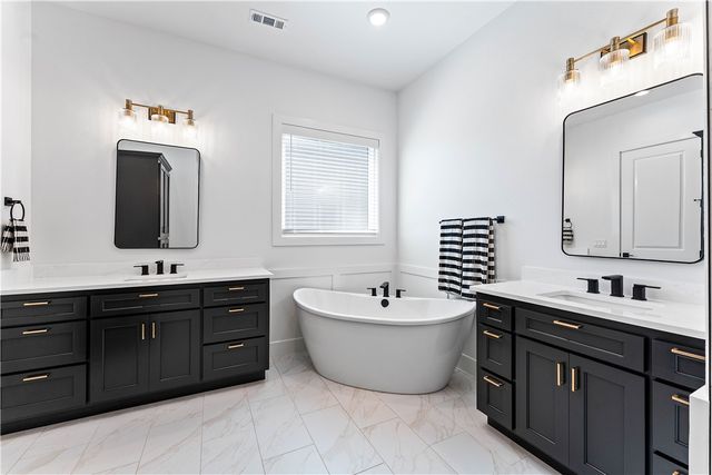 3407 SW Starburst Avenue, Bentonville, AR 72713