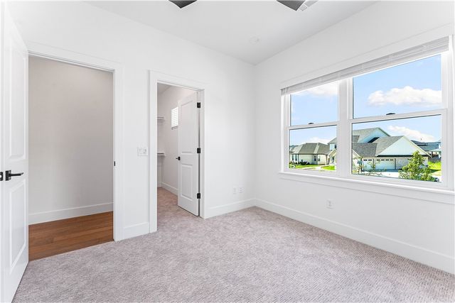 3407 SW Starburst Avenue, Bentonville, AR 72713