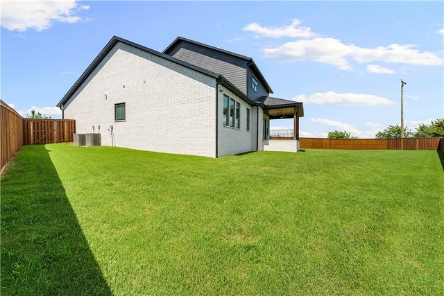 3407 SW Starburst Avenue, Bentonville, AR 72713