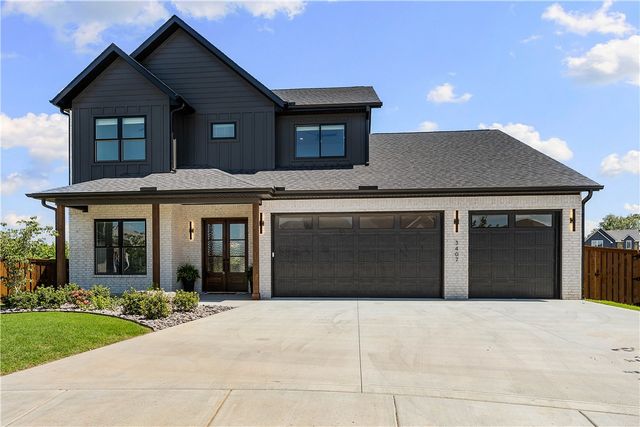 3407 SW Starburst Avenue, Bentonville, AR 72713