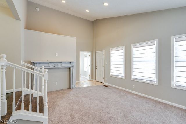 1229 Summit Drive, Mayfield Heights, OH 44124