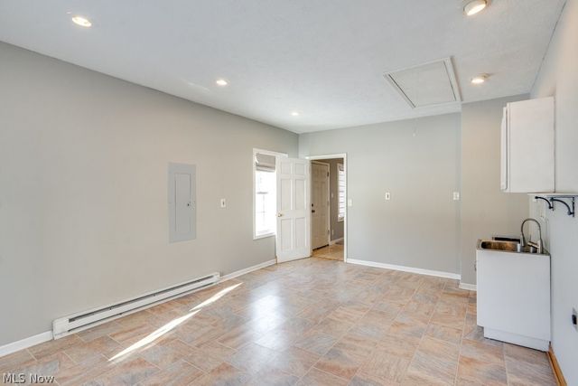 1229 Summit Drive, Mayfield Heights, OH 44124