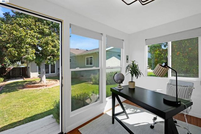 2617 Lancaster Rd, Hayward, CA 94542