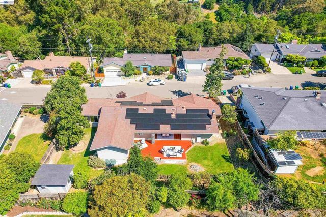 2617 Lancaster Rd, Hayward, CA 94542