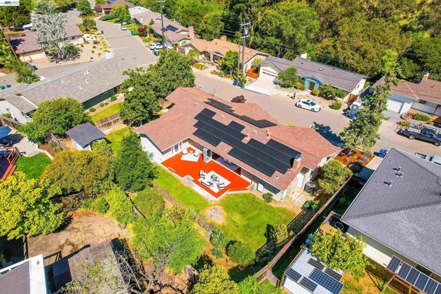 2617 Lancaster Rd, Hayward, CA 94542