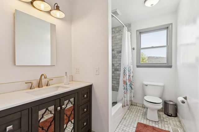 220 W Main St, Auburntown, TN 37016