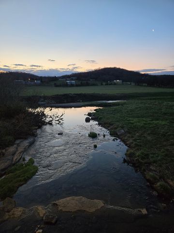 220 W Main St, Auburntown, TN 37016