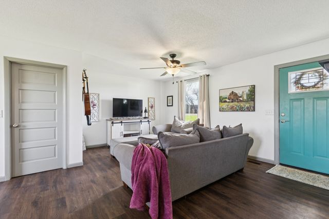 220 W Main St, Auburntown, TN 37016