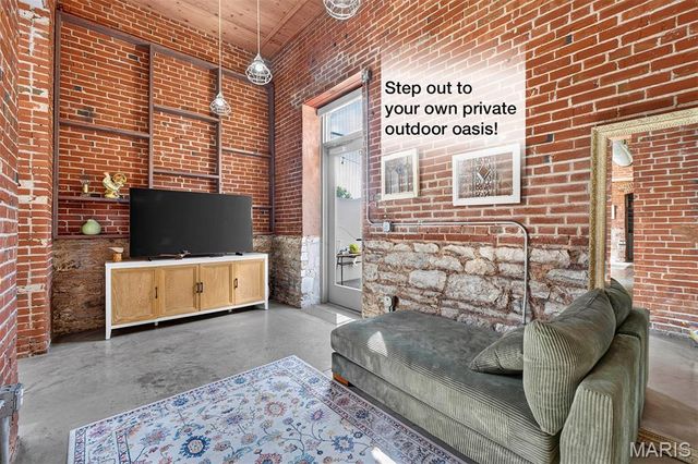 721 N 17th Street 103, St Louis, MO 63103
