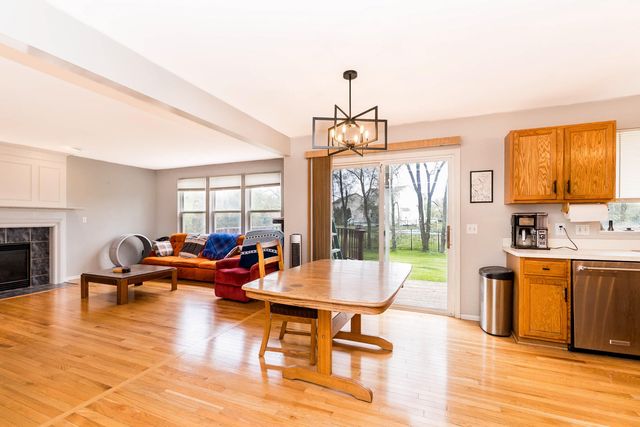 399 Quail Ridge Court, Waterford, MI 48327