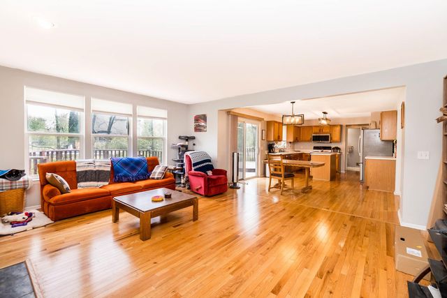399 Quail Ridge Court, Waterford, MI 48327
