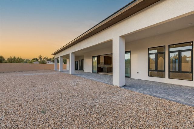5875 St Ebbes Court, Las Vegas, NV 89131