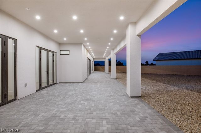 5875 St Ebbes Court, Las Vegas, NV 89131