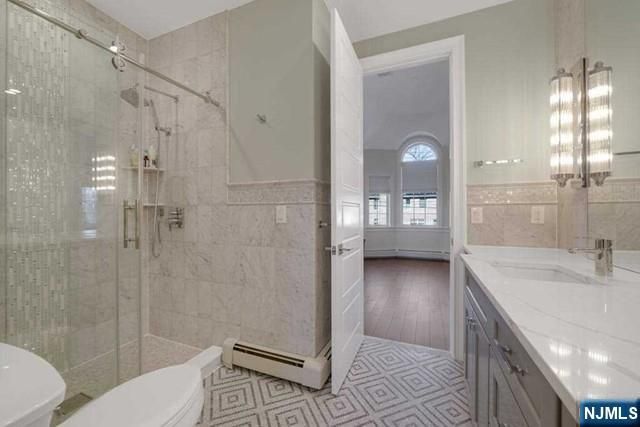 6 Allison Drive, Englewood Cliffs, NJ 07632