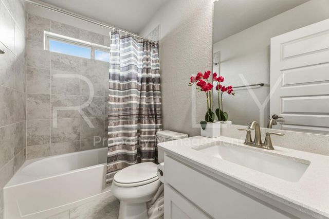240 Cross Timbers DR, Georgetown, TX 78628