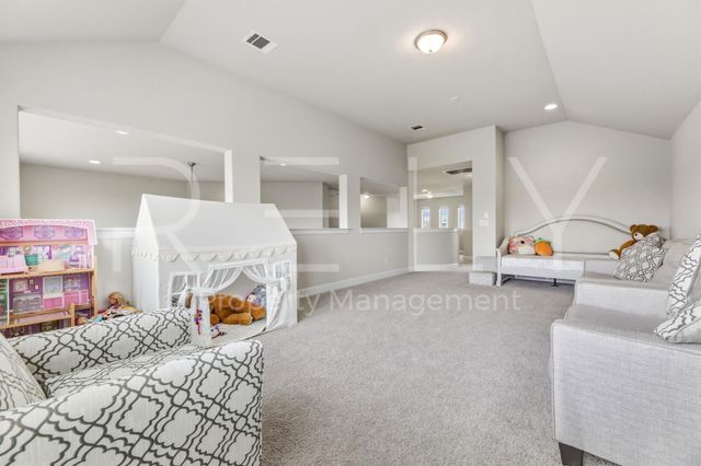 240 Cross Timbers DR, Georgetown, TX 78628