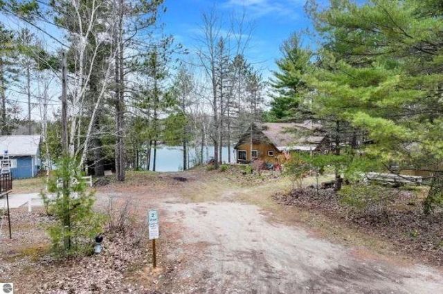 1568 Poplar Drive, Ne, Kalkaska, MI 49646