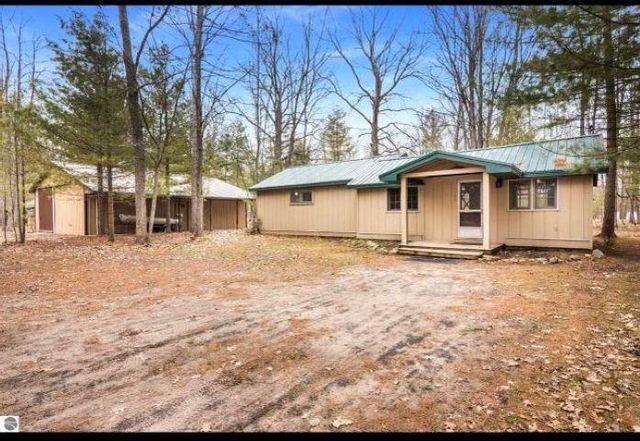 1568 Poplar Drive, Ne, Kalkaska, MI 49646