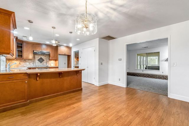 2203 N Cornelia Avenue, Fresno, CA 93722