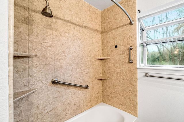 2203 N Cornelia Avenue, Fresno, CA 93722